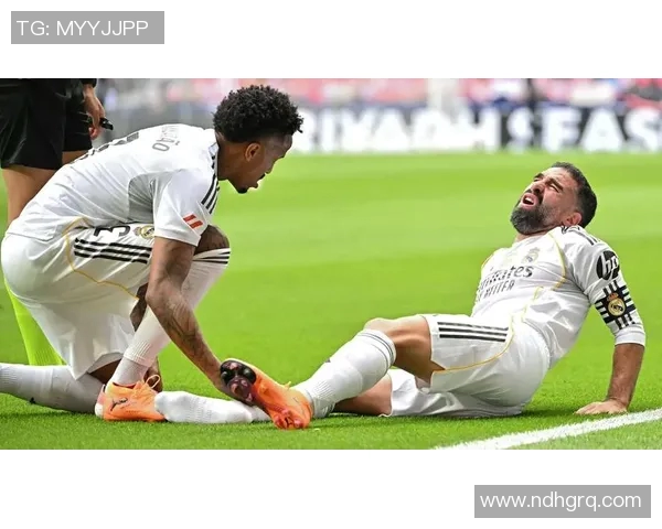 皇马与拜仁慕尼黑巅峰对决经典战役再度上演引发球迷热议