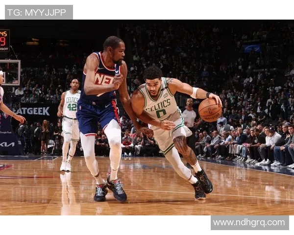 黄蜂与篮网激战回顾全场精彩瞬间与关键时刻分析