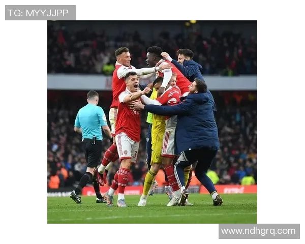 利物浦与曼城激战正酣比分悬念迭起球迷热情高涨 利物浦与曼城激战正酣比分悬念迭起球迷热情高涨